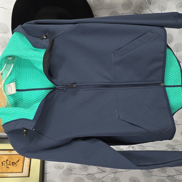 Nike Performance Jacket - Picture 4 of 14